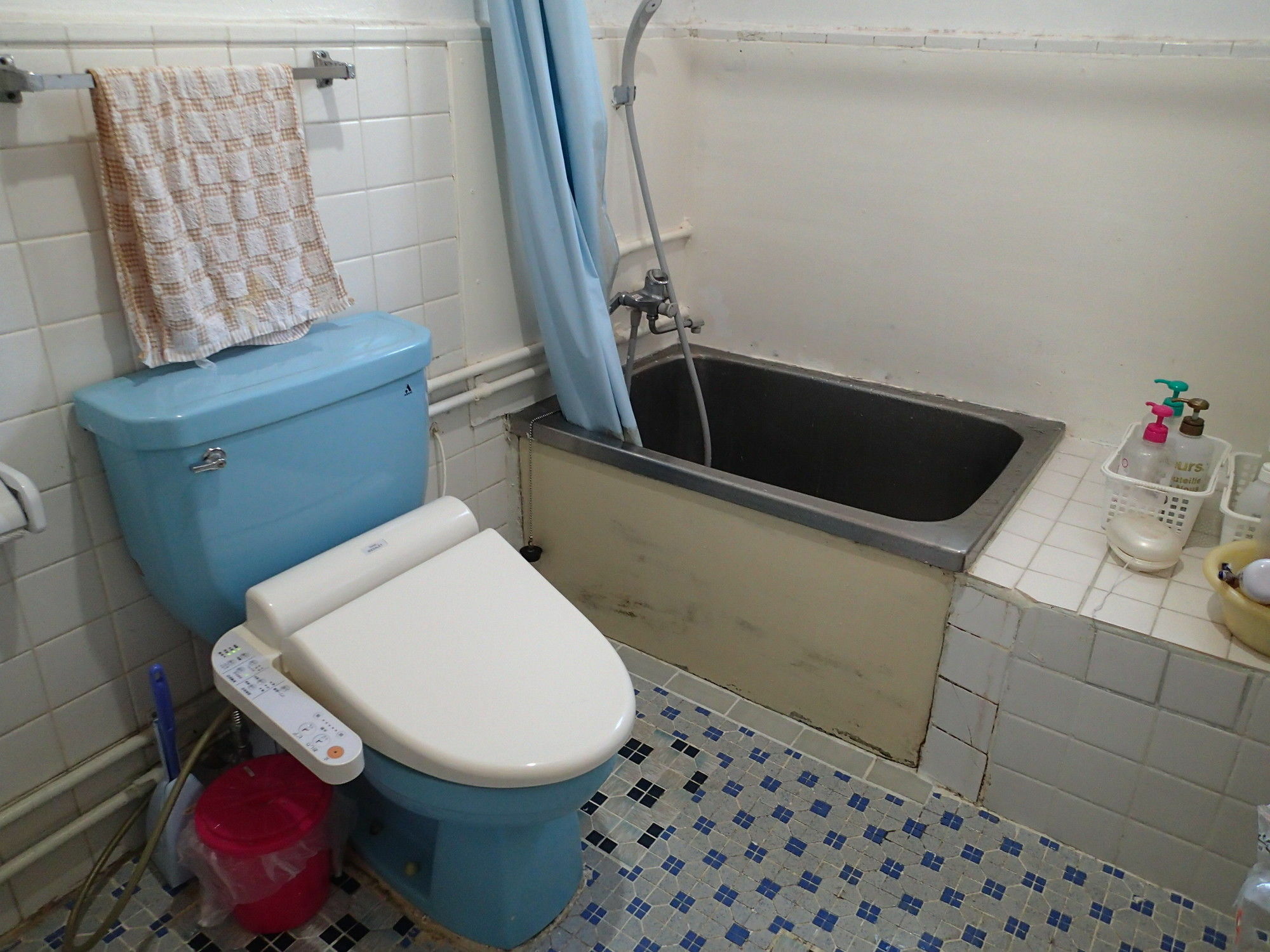 Okinawa Guest House Fushinuyauchi โยมิตัน ภายนอก รูปภาพ